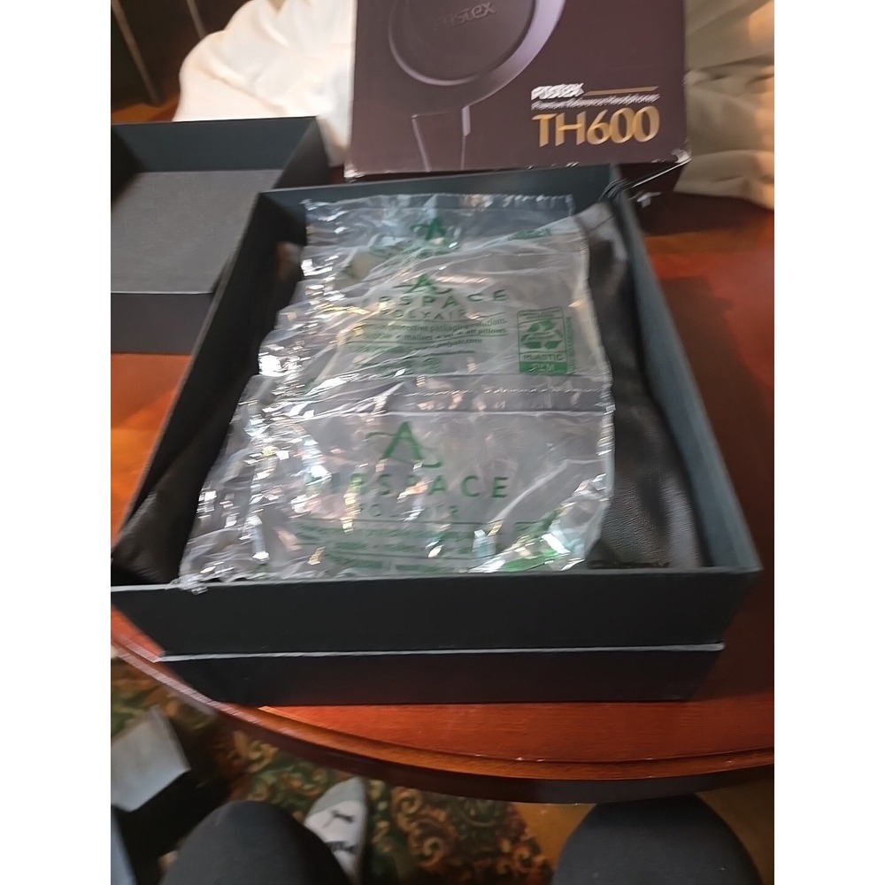 Fostex TH-600 Premium Reference Closed-back Headphones‎ - Picture 5 of 6
